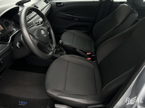 VW - VolksWagen VOYAGE 1.0 Flex 12V 4p