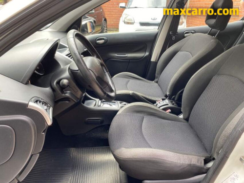 Peugeot 207 Sedan Passion XS 1.6 Flex 16V 4p Aut