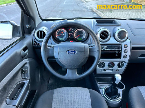 Ford Fiesta 1.6 Se Sedan 8v Flex 4p Manual