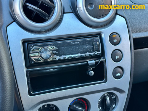 Ford Fiesta 1.6 Se Sedan 8v Flex 4p Manual