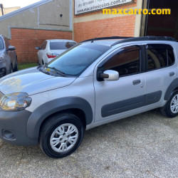 Fiat UNO WAY Celeb. 1.0 EVO Fire Flex 8V 5p Fiat UNO WAY Celeb. 1.0 EVO Fire Flex 8V 5p