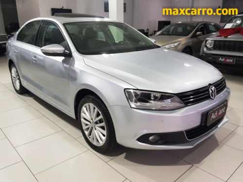 Foto do veículo VW - VolksWagen JETTA Highline 2.0 TSI 16V 4p Tiptronic 2013/2012 ID: 89625