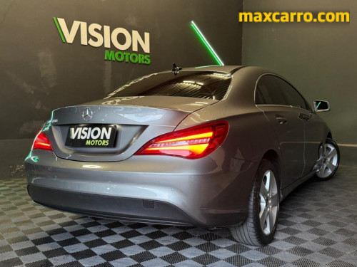 Mercedes-Benz CLA-180 1.6 16V 122cv Aut.