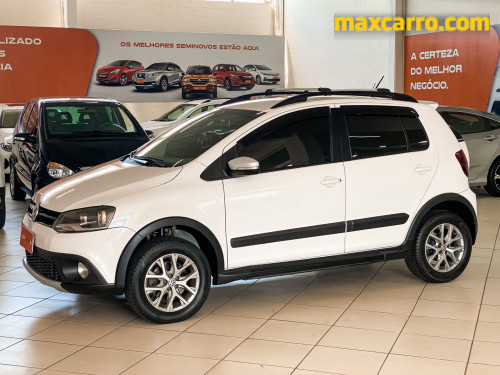 VW - VolksWagen CROSSFOX 1.6 Mi Total Flex 8V 5p