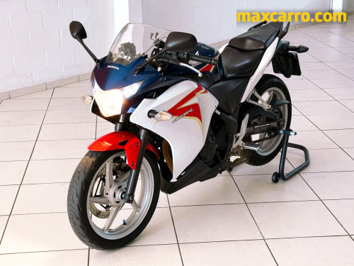 HONDA CBR 250R