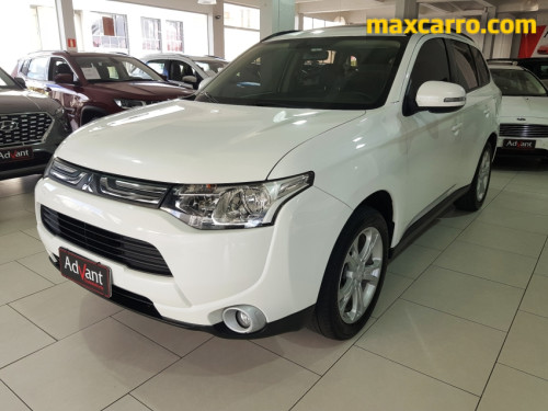 Foto do veículo Mitsubishi OUTLANDER 2.0 16V 160cv Aut. 2015/2014 ID: 89676