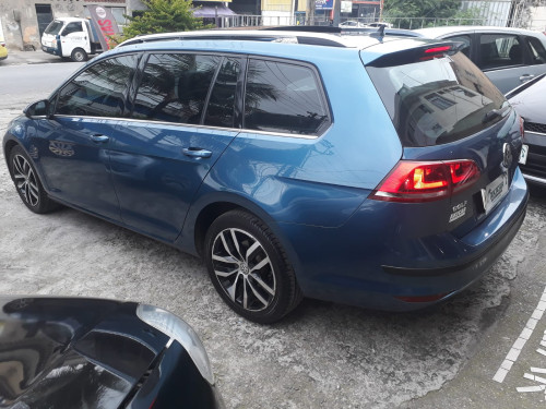 Foto do veículo VW - VOLKSWAGEN Golf Variant Highline 1.4 TSI Aut. 2015/2015 ID: 89711