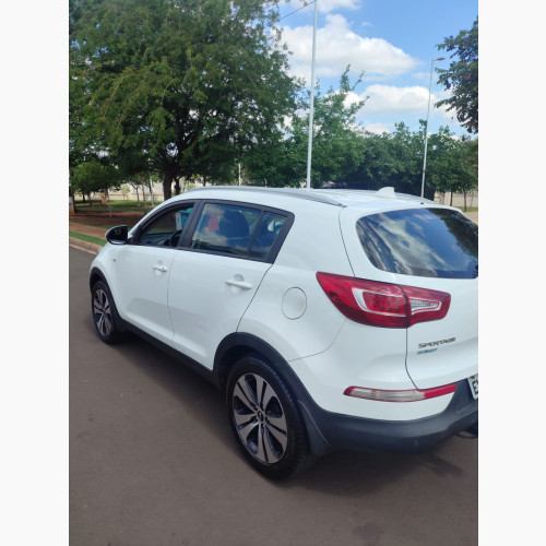 Foto do veículo KIA MOTORS Sportage LX 2.0 16V/ 2.0 16V Flex  Aut. 2013/2012 ID: 89718