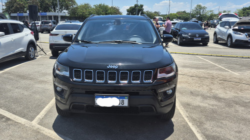 Foto do veículo JEEP COMPASS LONGITUDE 2.0 4x4 Dies. 16V Aut. 2018/2017 ID: 89774