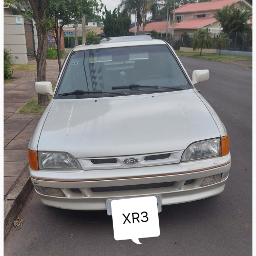 Foto do veículo FORD Escort XR3 2.0i 1993/1992 ID: 89785