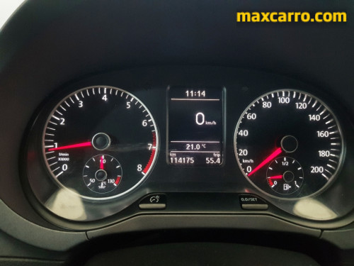 Foto do veículo VW - VolksWagen Fox 1.0 Mi Total Flex 8V 5p 2014/2013 ID: 89823