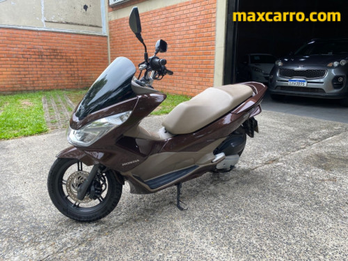 Foto do veículo HONDA PCX 150/DLX 2017/2017 ID: 89893