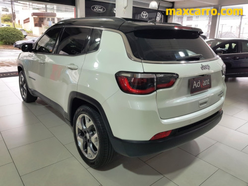 Foto do veículo Jeep COMPASS LIMITED 2.0 4x2 Flex 16V Aut. 2017/2017 ID: 89911