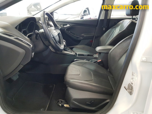 Foto do veículo Ford Focus Fastback TIT./T.PLUS 2.0 Flex Aut. 2016/2015 ID: 89920