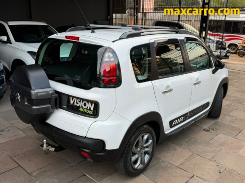 Foto do veículo Citroën AIRCROSS Feel 1.6 Flex 16V 5p Mec. 2017/2016 ID: 89929
