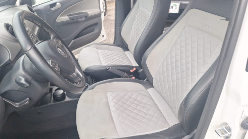 Foto do veículo VW - VolksWagen VOYAGE I MOTION Evidence 1.6 T.Flex 8V 2015/2015 ID: 89942