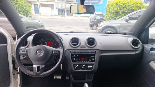 Foto do veículo VW - VolksWagen VOYAGE I MOTION Evidence 1.6 T.Flex 8V 2015/2015 ID: 89942