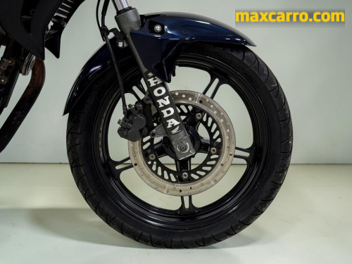 Foto do veículo HONDA CB 300R/ 300R FLEX 2012/2012 ID: 89978