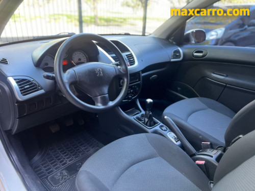 Foto do veículo Peugeot 207 XR 1.4 Flex 8V 3p 2013/2013 ID: 89981