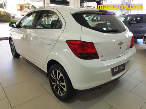 Foto do veículo GM - Chevrolet ONIX HATCH LTZ 1.4 8V FlexPower 5p Mec. 2015/2014 ID: 89990