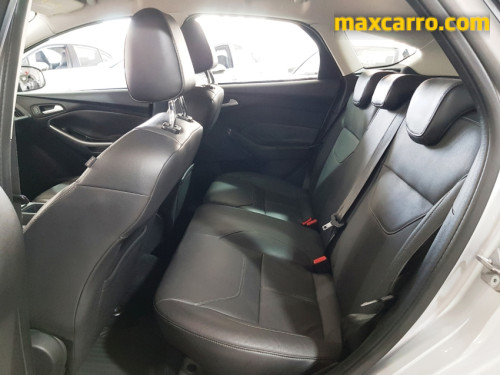 Foto do veículo Ford Focus 2.0 16V/SE/SE Plus Flex 5p Aut. 2018/2017 ID: 90046
