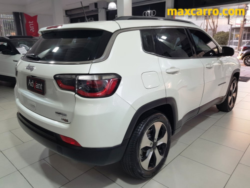 Foto do veículo Jeep COMPASS LONGITUDE 2.0 4x2 Flex 16V Aut. 2017/2017 ID: 90050