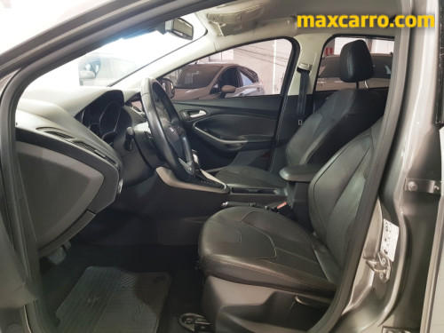 Foto do veículo Ford Focus Fastback SE/SE PLUS 2.0 Flex Aut. 2017/2016 ID: 90069