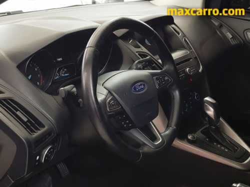 Foto do veículo Ford Focus Fastback SE/SE PLUS 2.0 Flex Aut. 2017/2016 ID: 90069