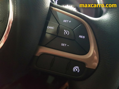 Foto do veículo Jeep Renegade Sport 2.0 4x4 TB Diesel Aut. 2018/2018 ID: 90098