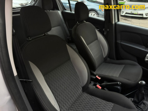 Foto do veículo Renault SANDERO Expression Flex 1.0 12V 5p 2019/2018 ID: 90099