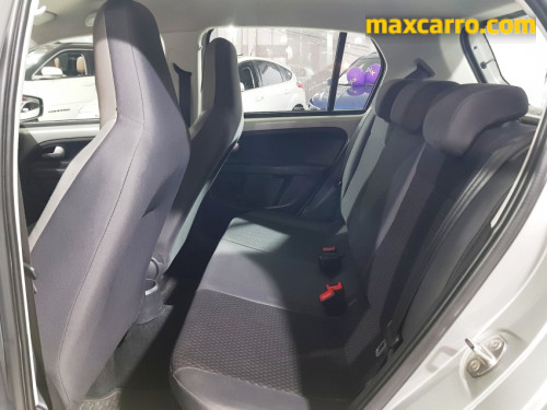 Foto do veículo VW - VolksWagen up! cross 1.0 TSI Total Flex 12V 5p 2017/2016 ID: 90101