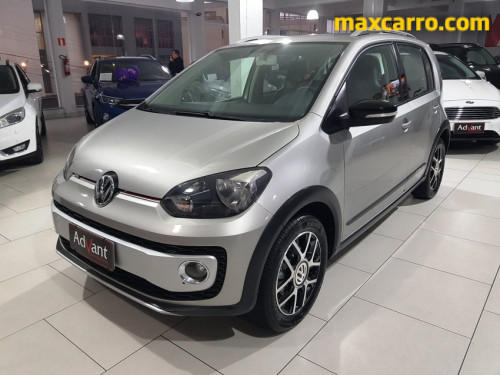 Foto do veículo VW - VolksWagen up! cross 1.0 TSI Total Flex 12V 5p 2017/2016 ID: 90101