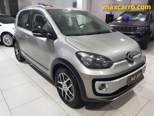 Foto do veículo VW - VolksWagen up! cross 1.0 TSI Total Flex 12V 5p 2017/2016 ID: 90101