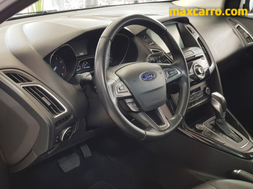 Foto do veículo Ford Focus Fastback TIT./T.PLUS 2.0 Flex Aut. 2019/2018 ID: 90102