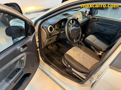 Foto do veículo Ford Fiesta 1.6 16V Flex Mec. 5p 2013/2013 ID: 90177