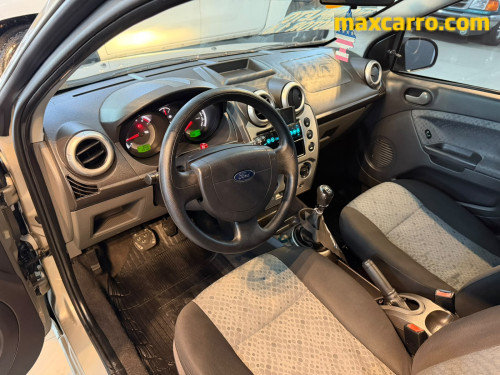 Foto do veículo Ford Fiesta 1.6 16V Flex Mec. 5p 2013/2013 ID: 90177