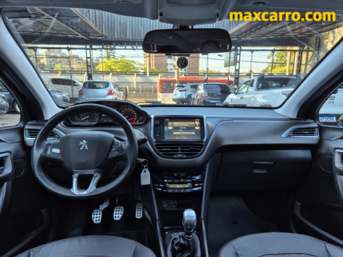 Foto do veículo Peugeot 2008 Griffe 1.6 Turbo Flex 16V 5p Mec. 2017/2016 ID: 90180
